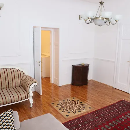 Lux Medina Apartman *