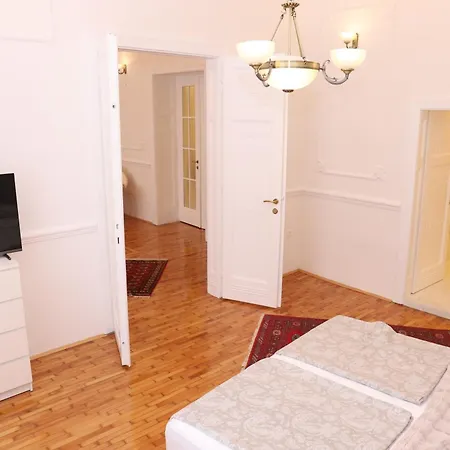 Lux Medina סראייבו